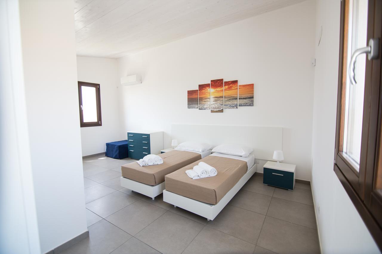 Ville Edilia Vacanze Marina di Ragusa Extérieur photo