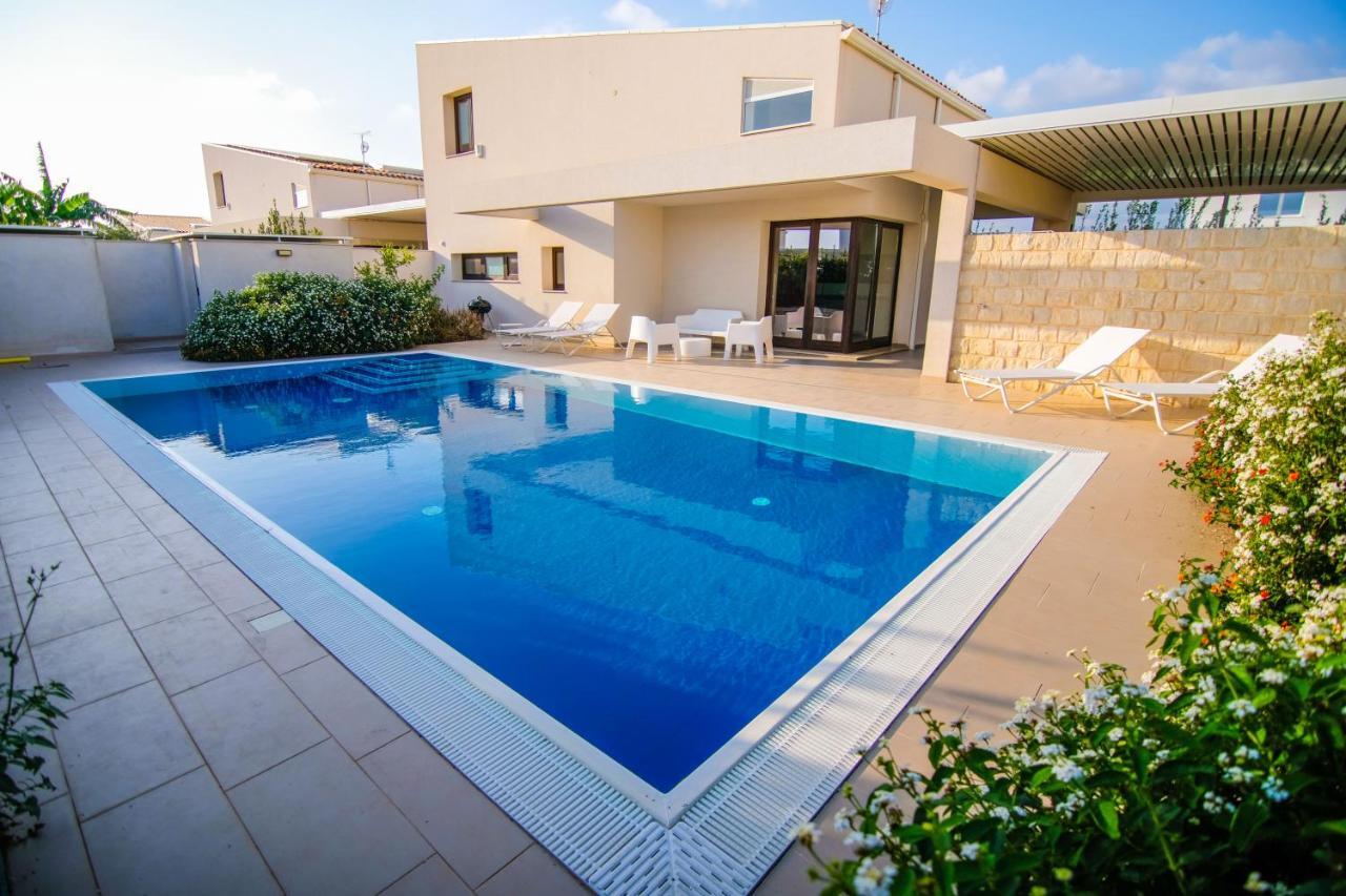 Ville Edilia Vacanze Marina di Ragusa Extérieur photo